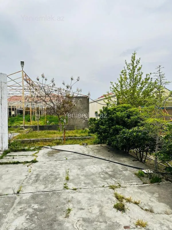 Satılır 7 otaqlı obyekt 1500 m²