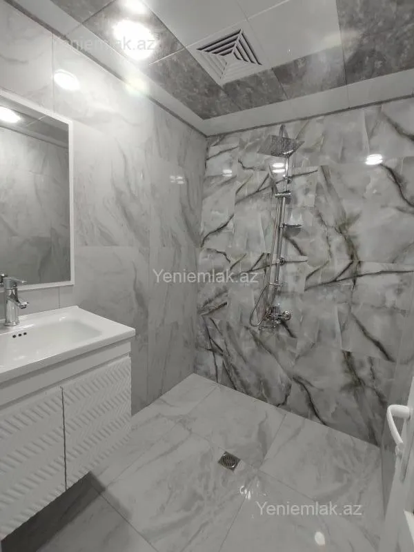 Satılır 3 otaqlı köhnə tikili 75 m²