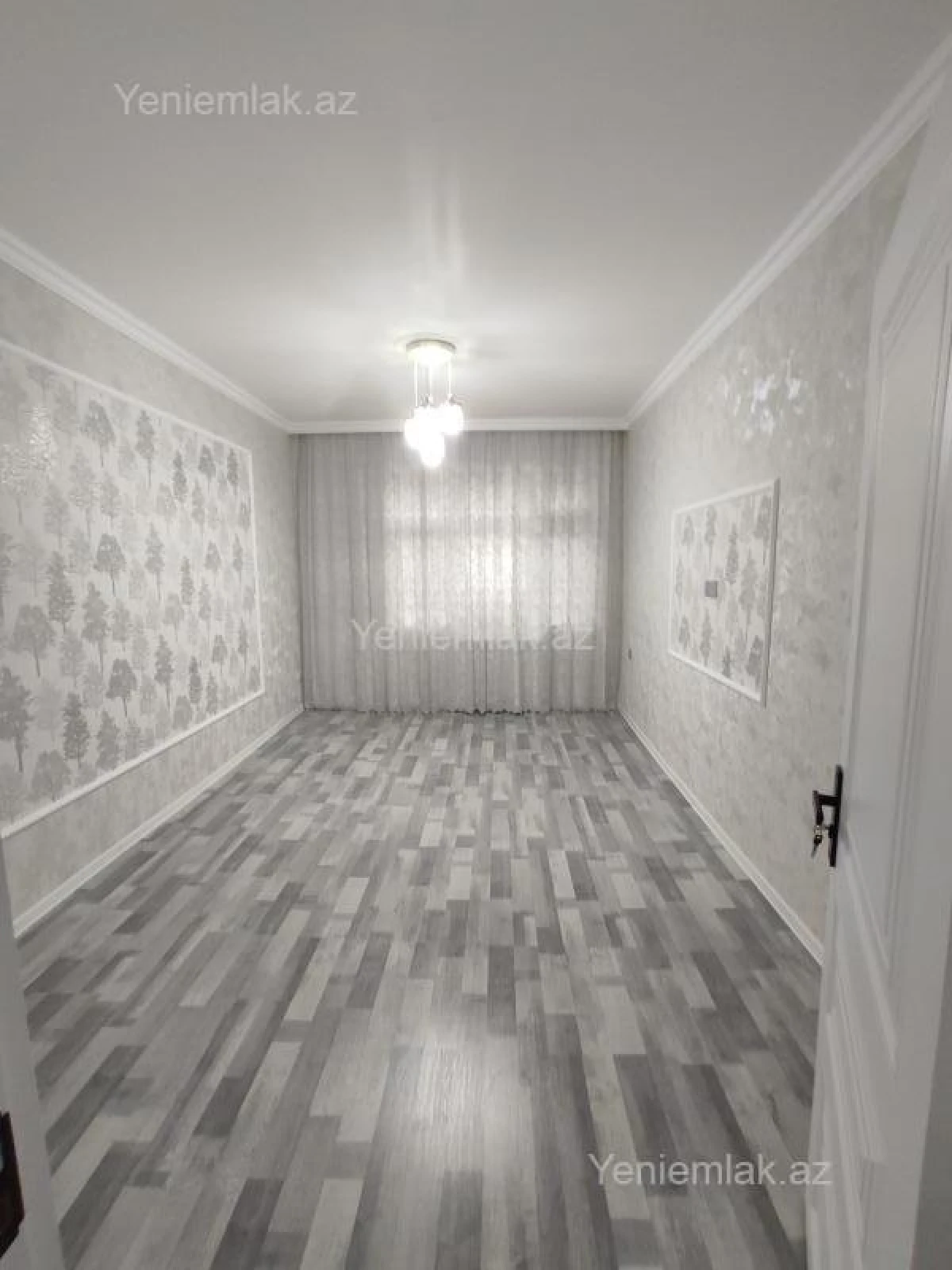 Satılır 3 otaqlı köhnə tikili 75 m²