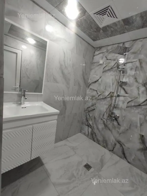 Satılır 3 otaqlı köhnə tikili 75 m²