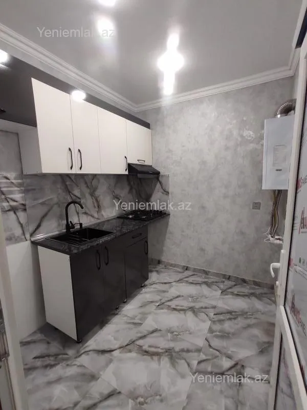 Satılır 3 otaqlı köhnə tikili 75 m²