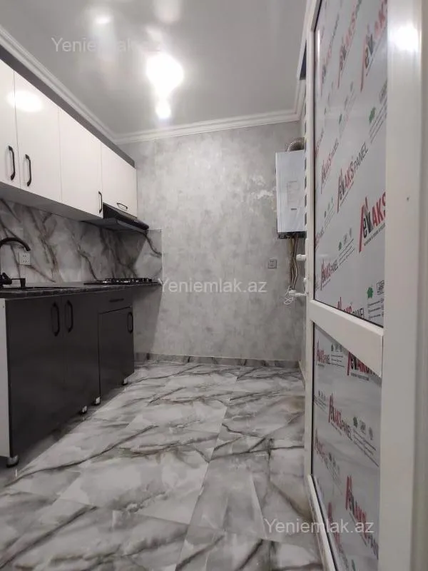 Satılır 3 otaqlı köhnə tikili 75 m²