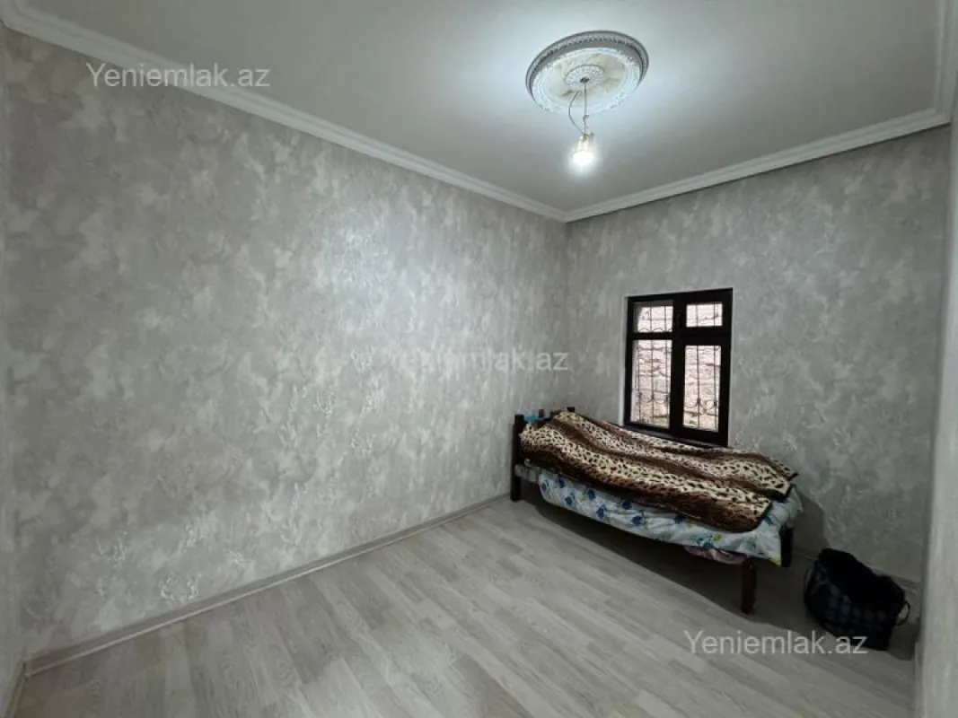 Satılır 4 otaqlı həyət evi 120 m²