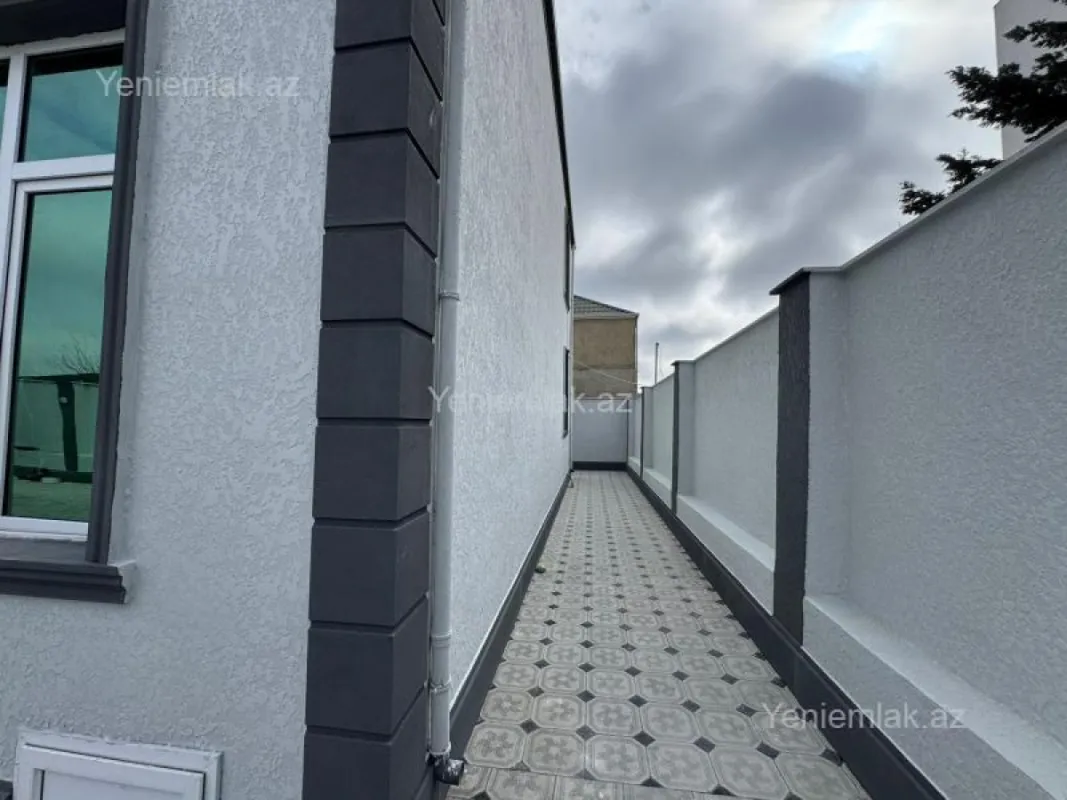 Satılır 5 otaqlı həyət evi 200 m²