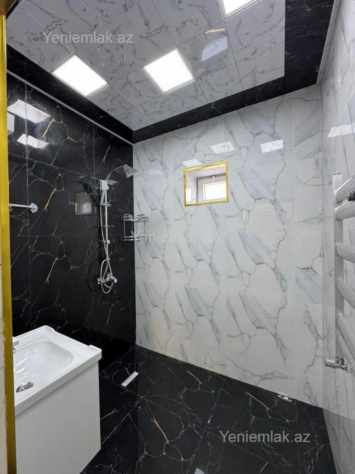 Satılır 5 otaqlı həyət evi 200 m²