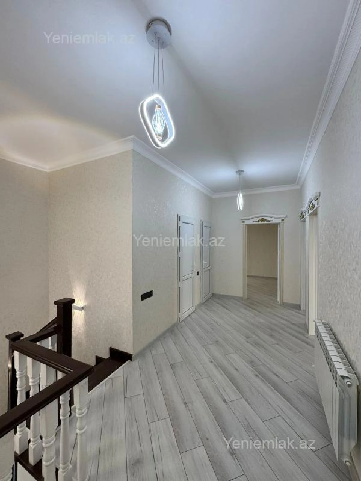 Satılır 5 otaqlı həyət evi 200 m²