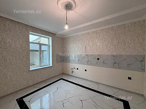 Satılır 5 otaqlı həyət evi 200 m²