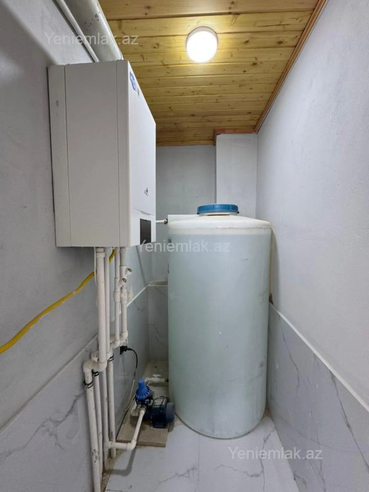 Satılır 5 otaqlı həyət evi 200 m²