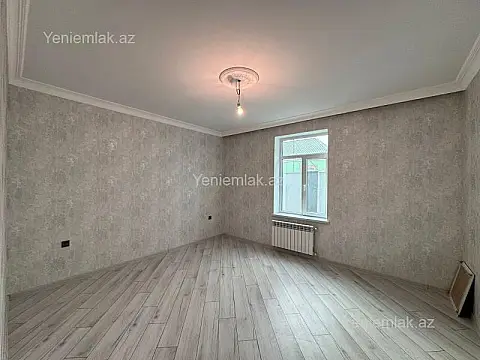 Satılır 5 otaqlı həyət evi 200 m²