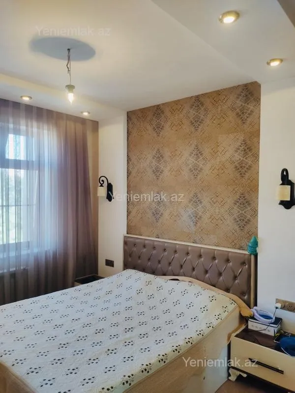 Satılır 3 otaqlı köhnə tikili 80 m²