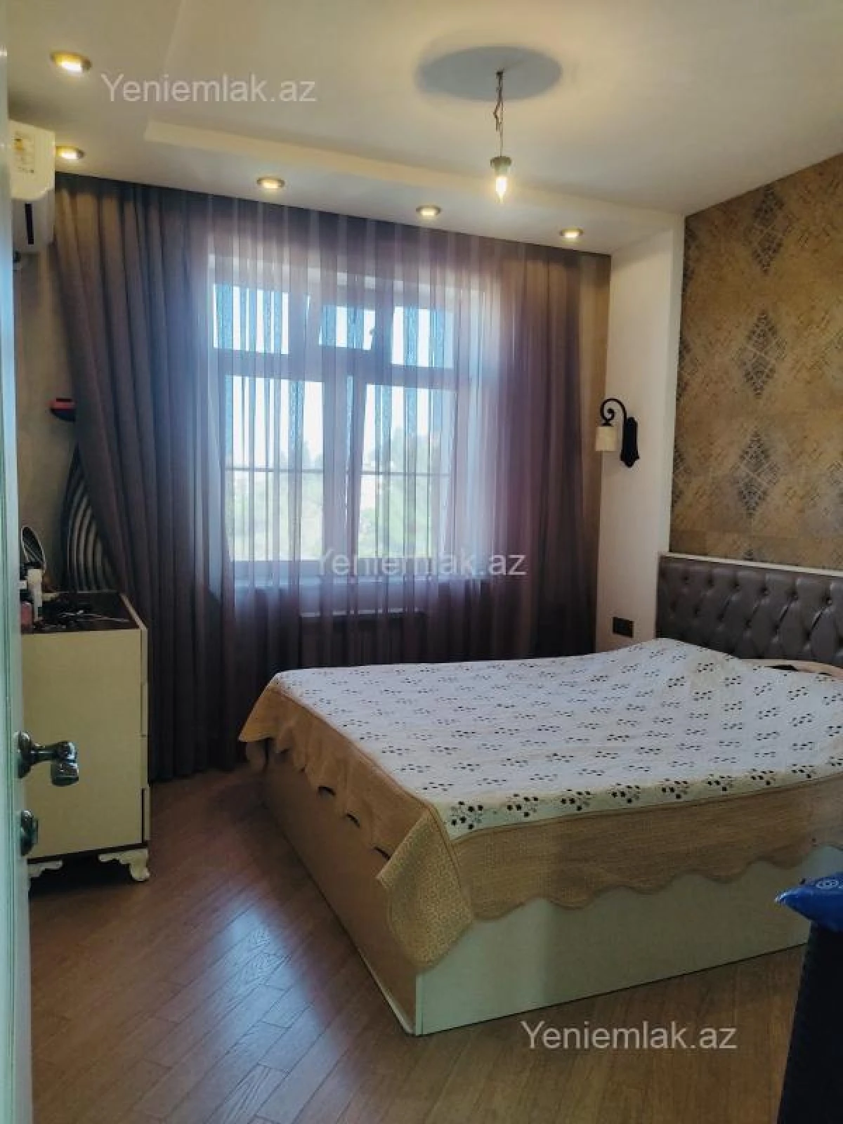 Satılır 3 otaqlı köhnə tikili 80 m²