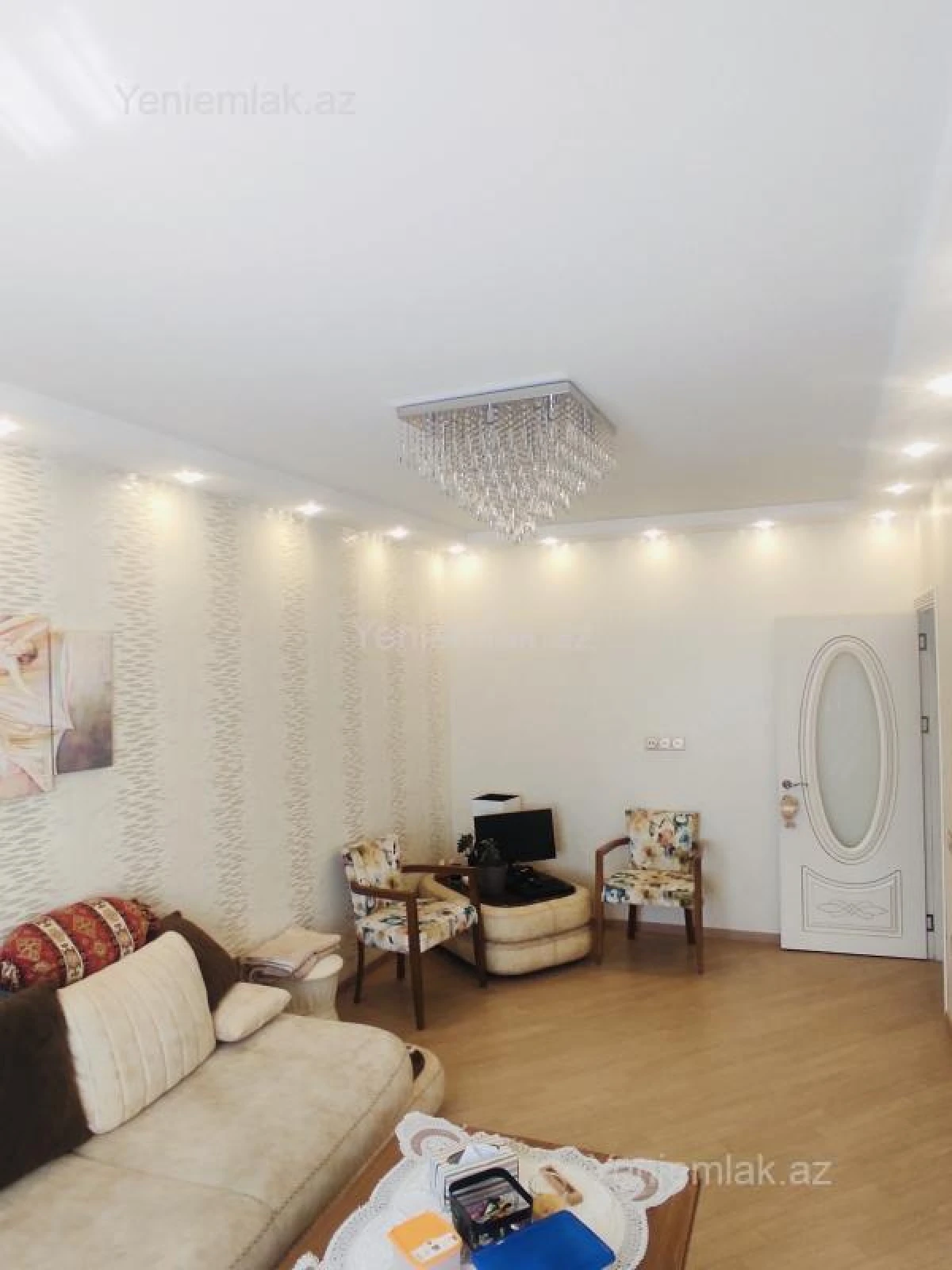 Satılır 3 otaqlı köhnə tikili 80 m²