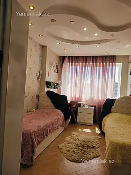 Satılır 3 otaqlı köhnə tikili 80 m²