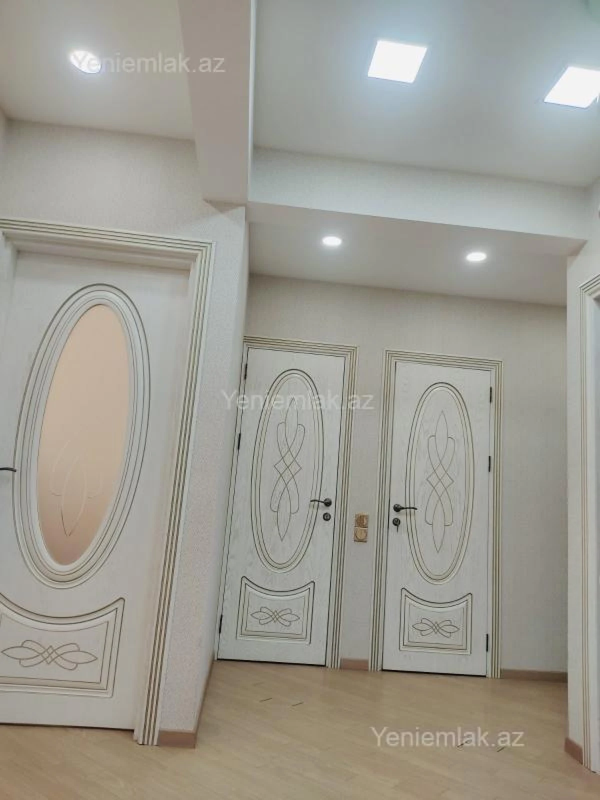 Satılır 3 otaqlı köhnə tikili 80 m²