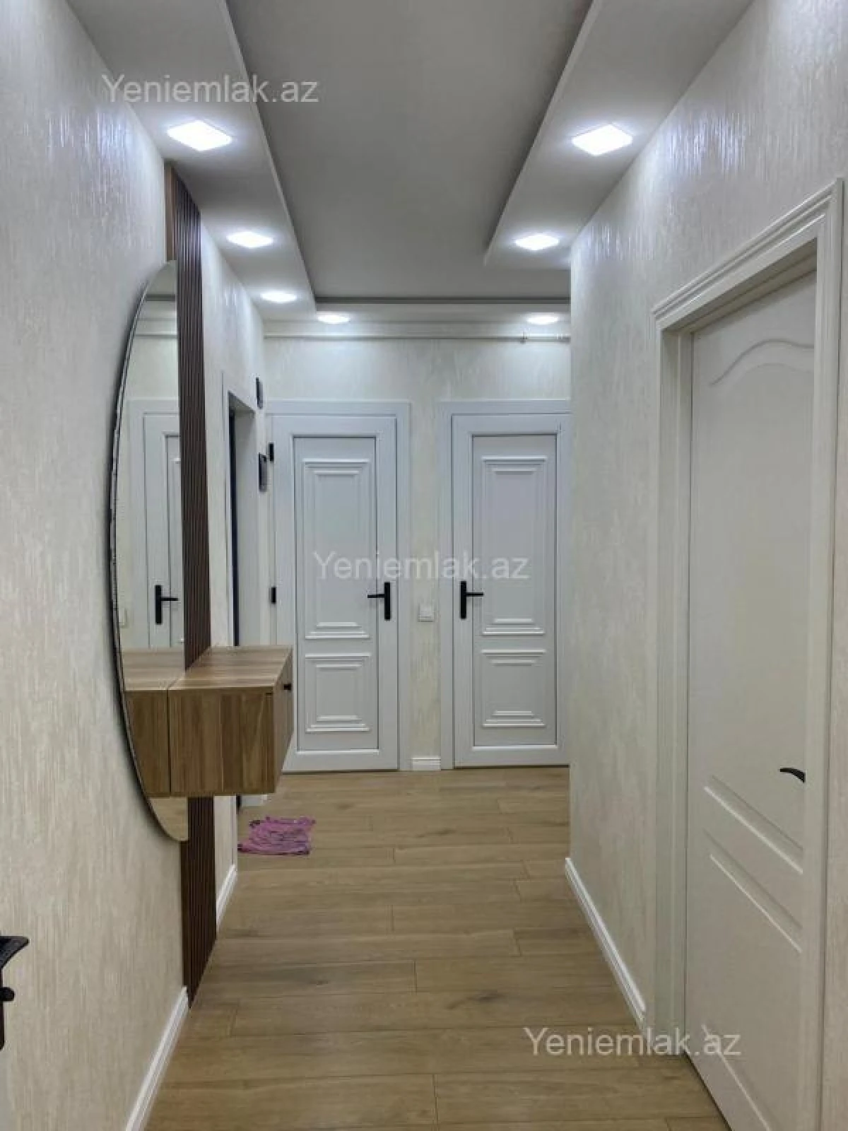 Satılır 2 otaqlı köhnə tikili 65 m²
