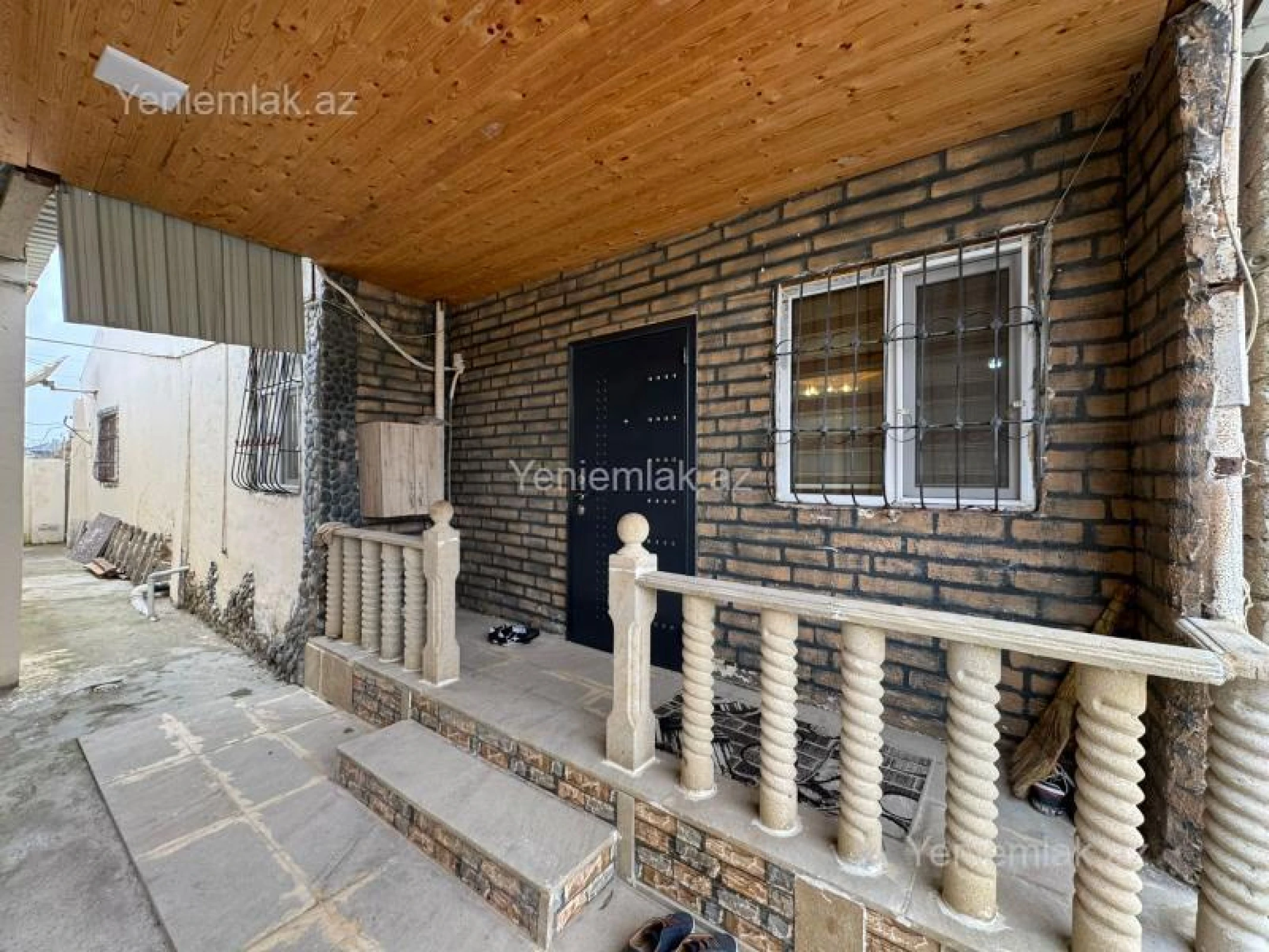 Satılır 5 otaqlı həyət evi 150 m²