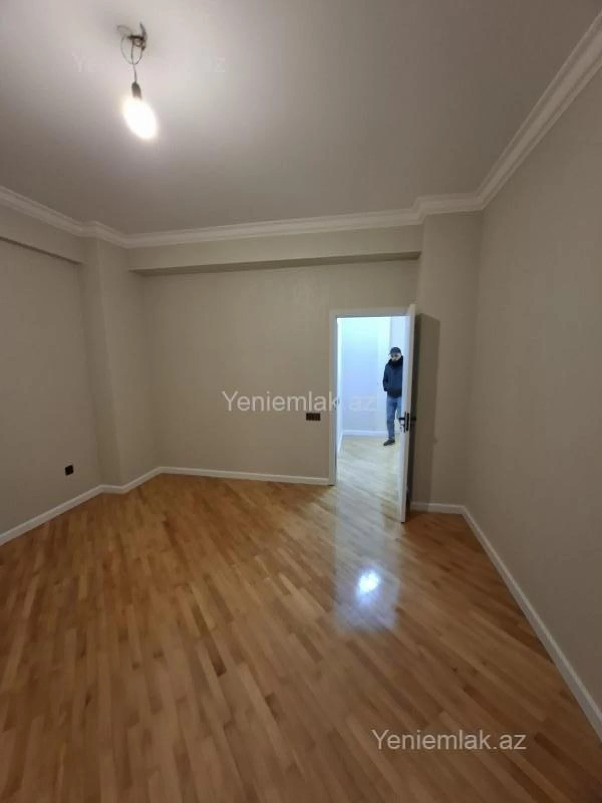 Satılır 2 otaqlı yeni tikili 75 m²