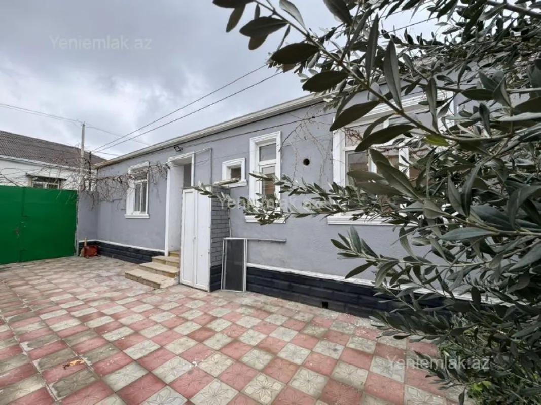 Satılır 4 otaqlı həyət evi 120 m²