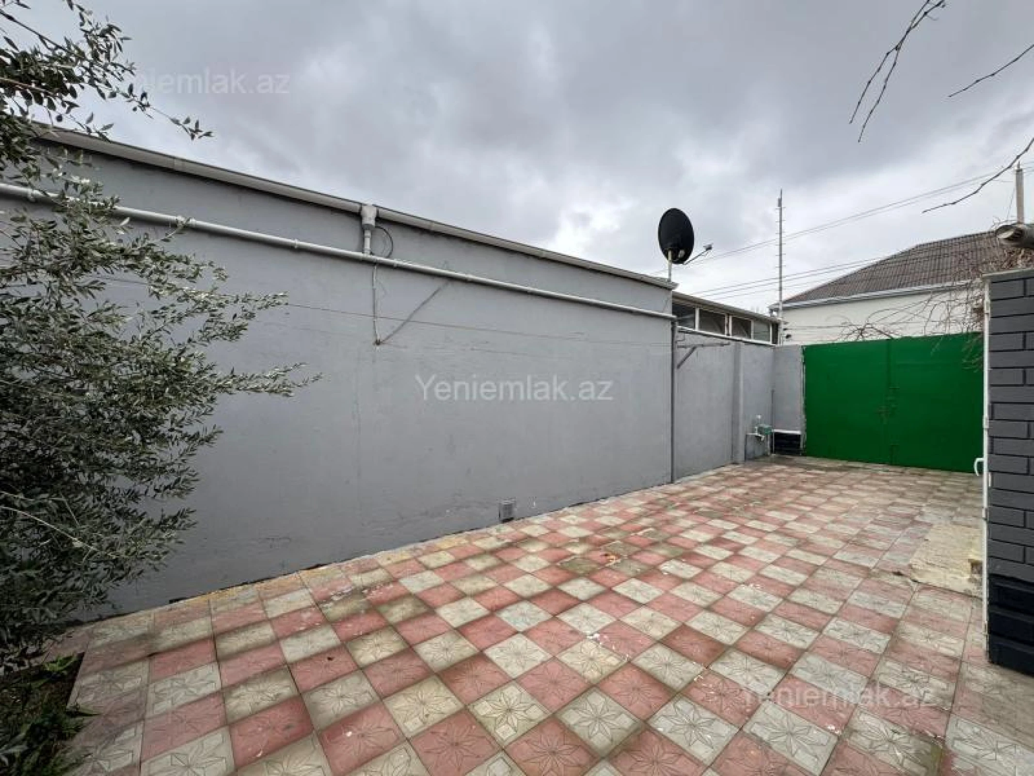 Satılır 4 otaqlı həyət evi 120 m²