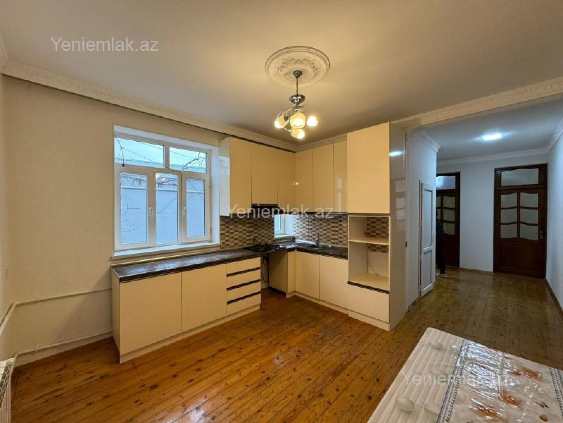 Satılır 4 otaqlı həyət evi 120 m²