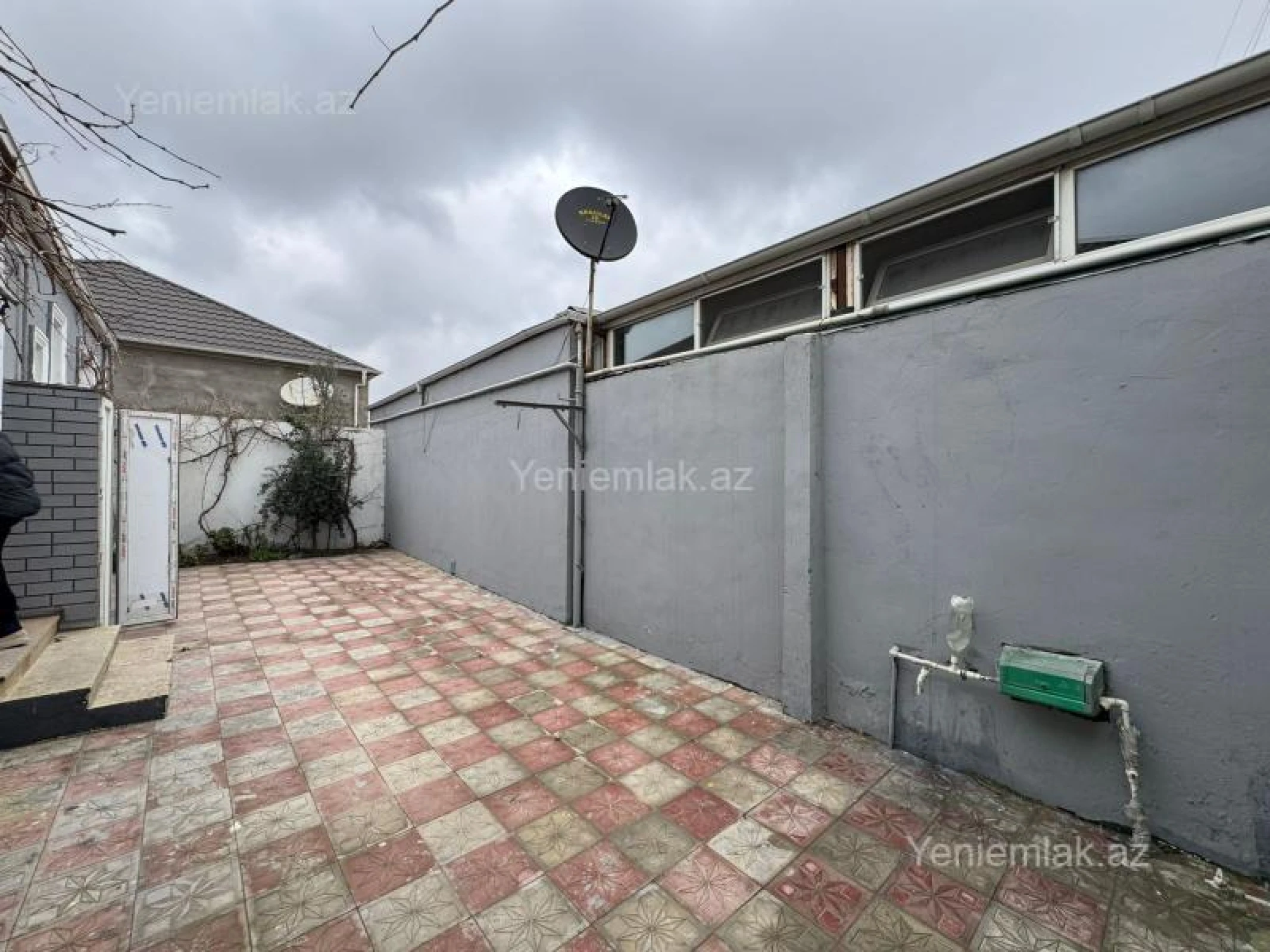 Satılır 4 otaqlı həyət evi 120 m²