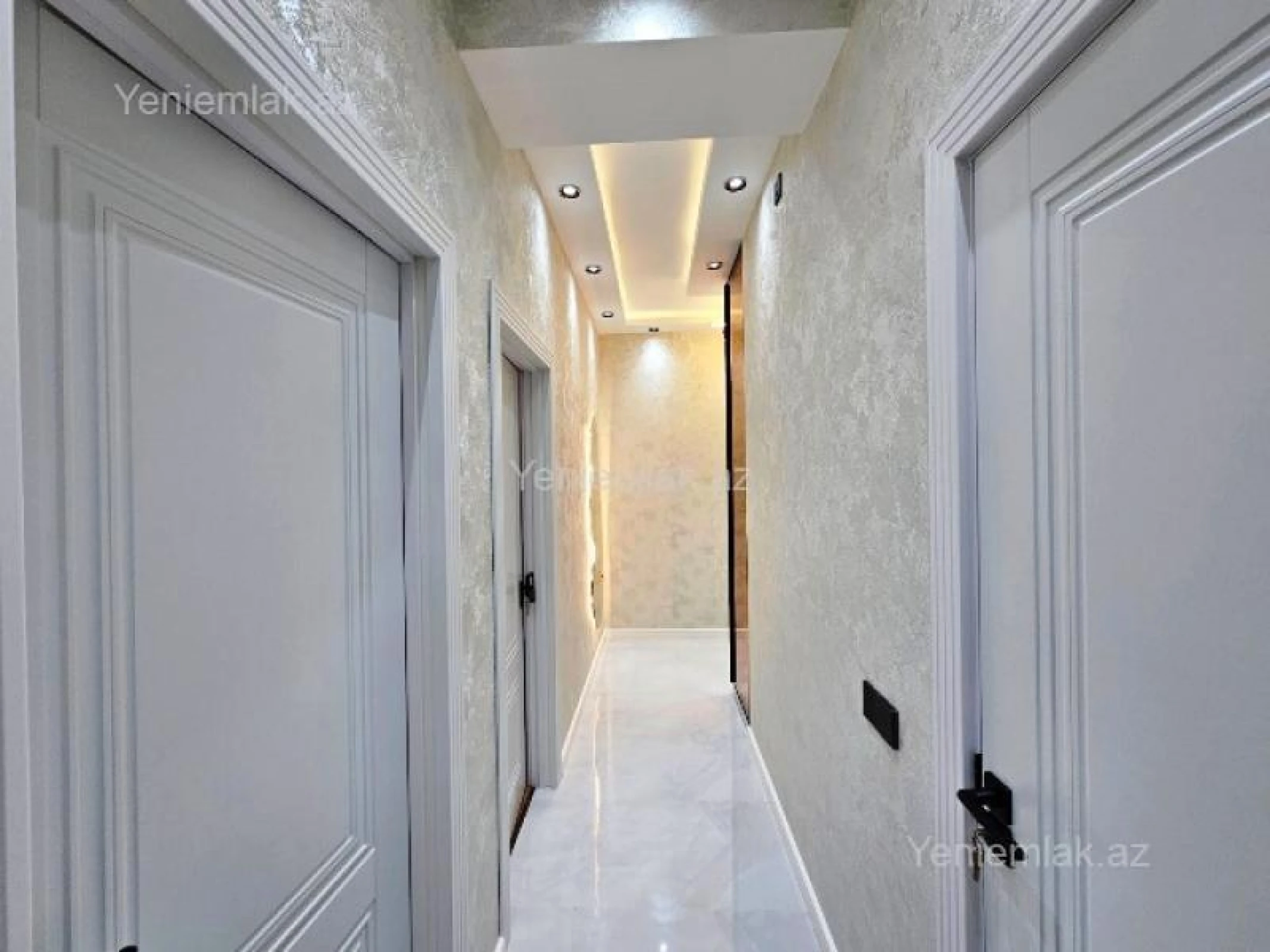 Satılır 3 otaqlı yeni tikili 80 m²