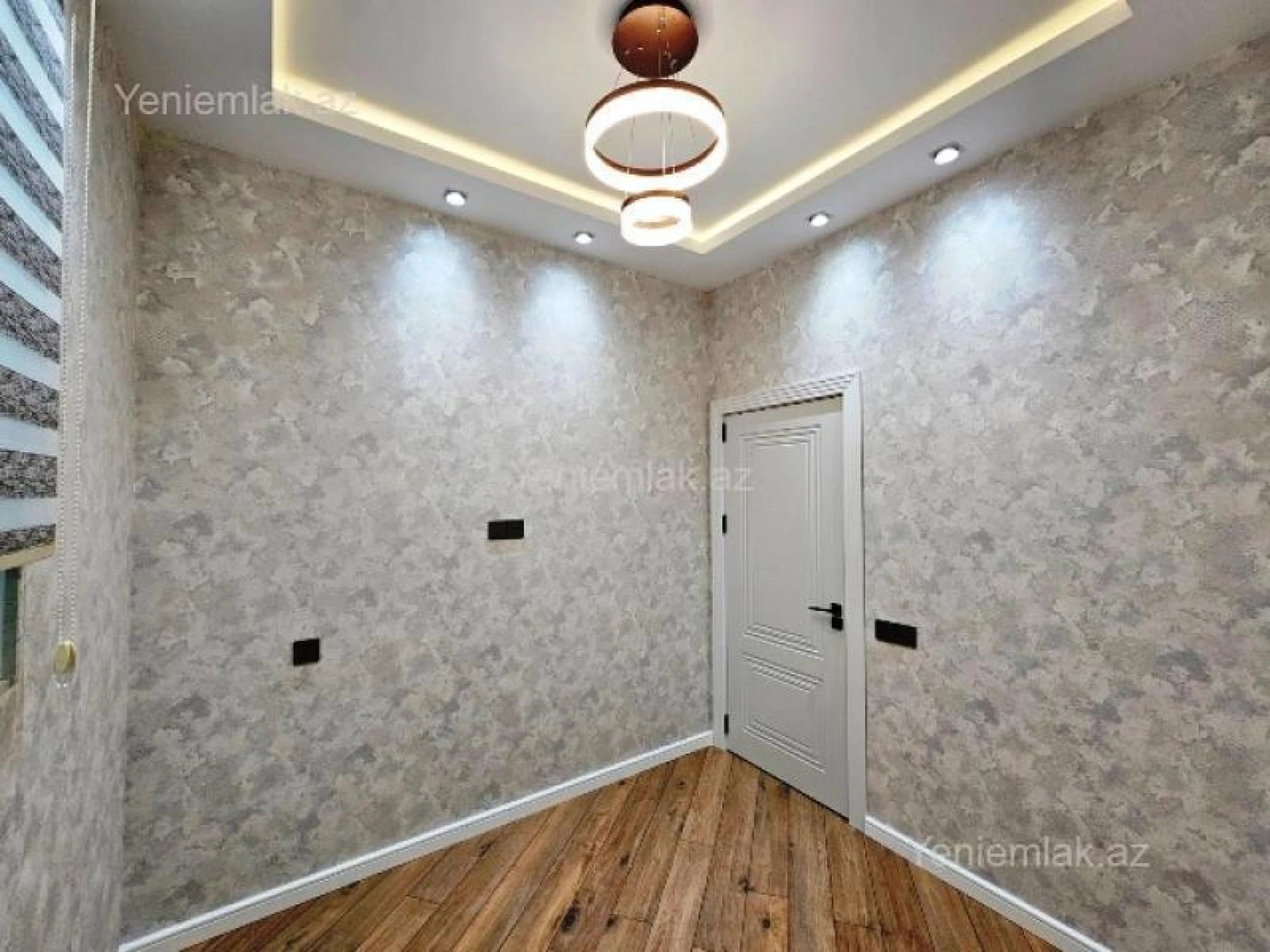 Satılır 3 otaqlı yeni tikili 80 m²