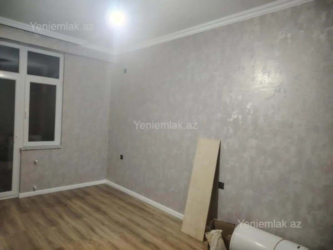 Satılır 3 otaqlı yeni tikili 83 m²