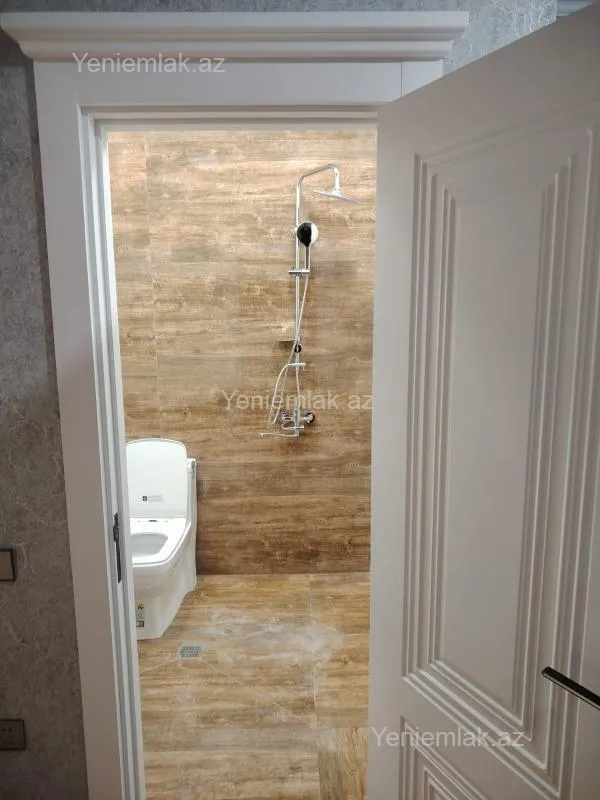 Satılır 3 otaqlı yeni tikili 83 m²