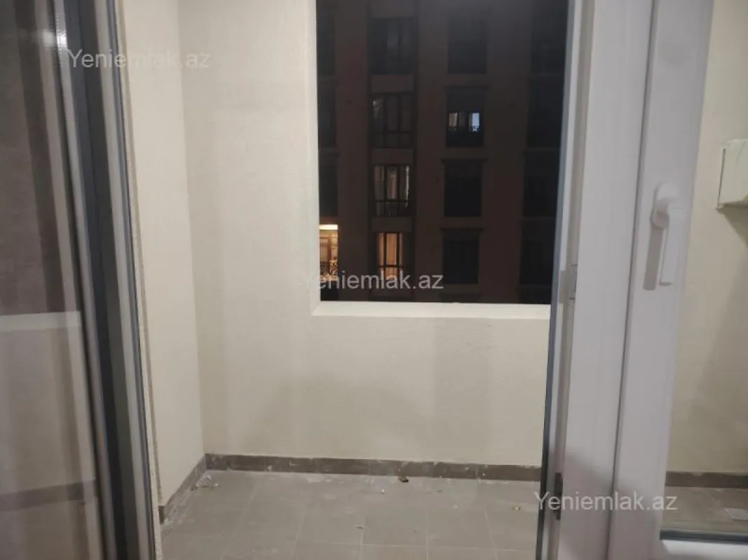 Satılır 3 otaqlı yeni tikili 83 m²