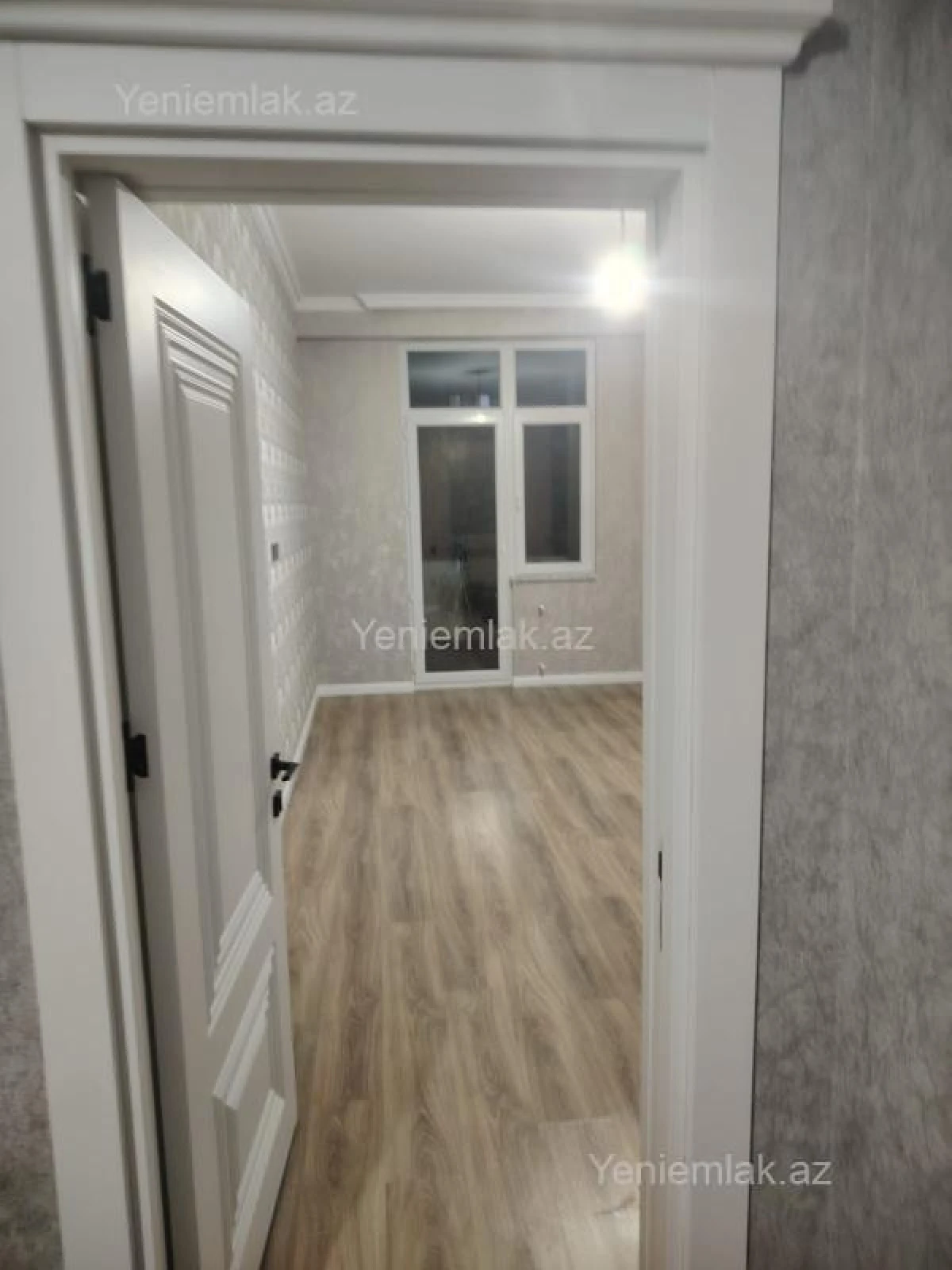 Satılır 3 otaqlı yeni tikili 83 m²