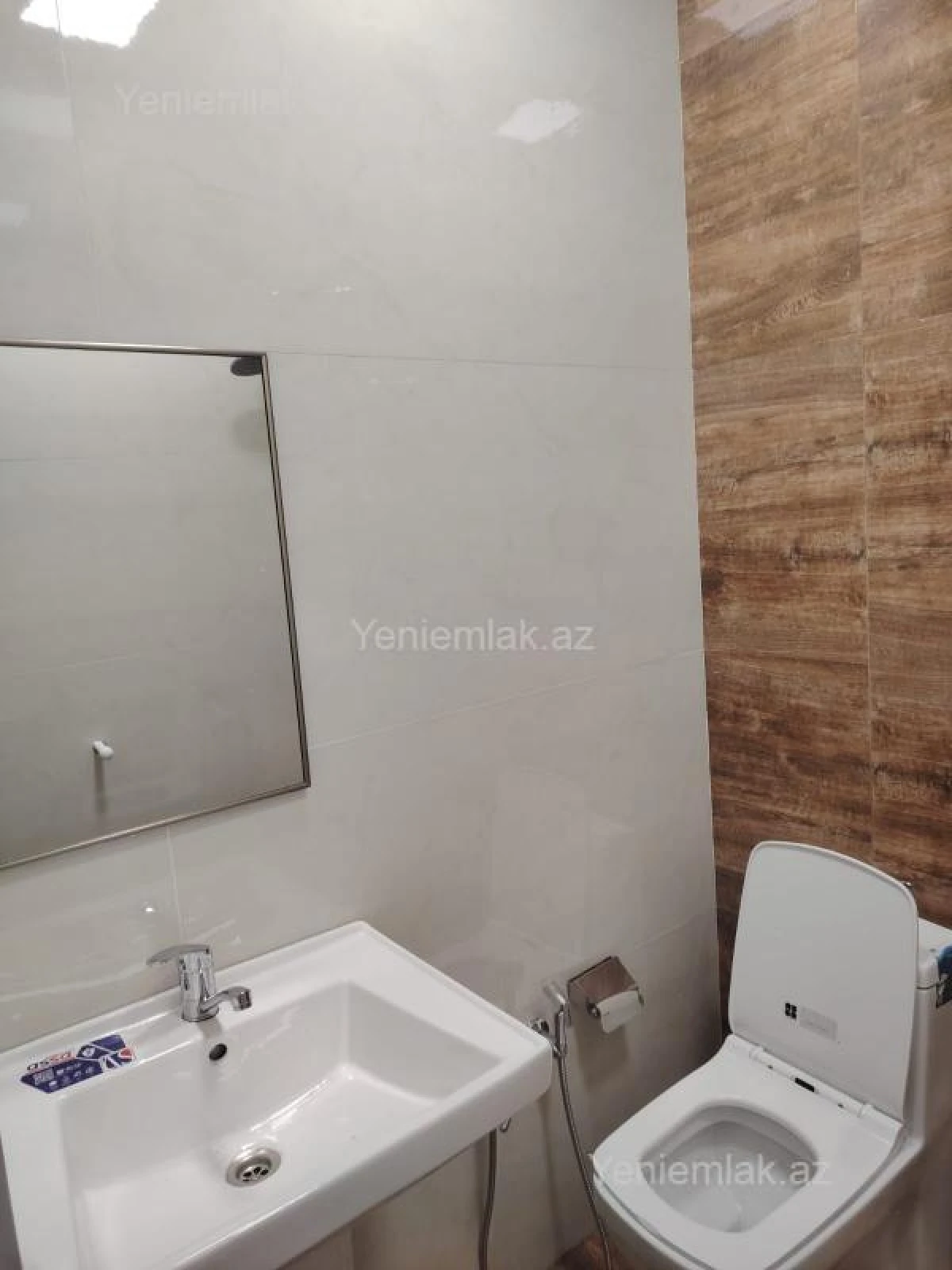 Satılır 3 otaqlı yeni tikili 83 m²