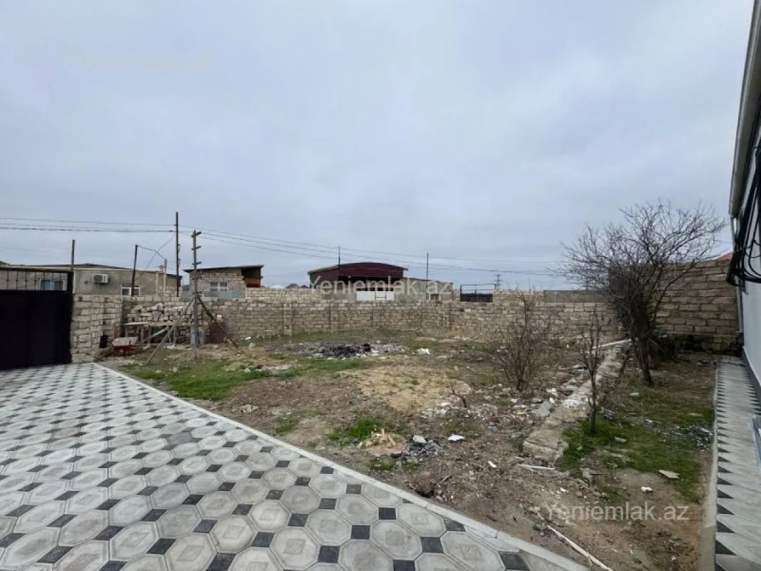 Satılır 3 otaqlı həyət evi 100 m²