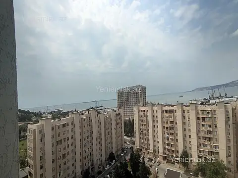 Satılır 2 otaqlı yeni tikili 82 m²
