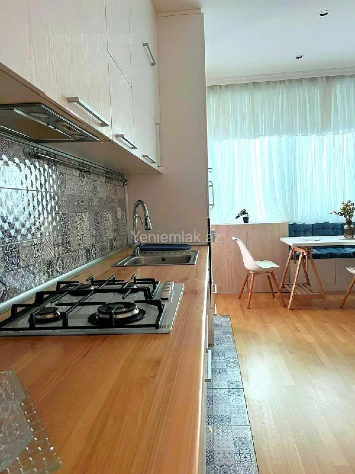 Satılır 2 otaqlı yeni tikili 70.5 m²