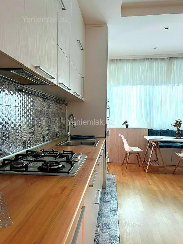 Satılır 2 otaqlı yeni tikili 70.5 m²