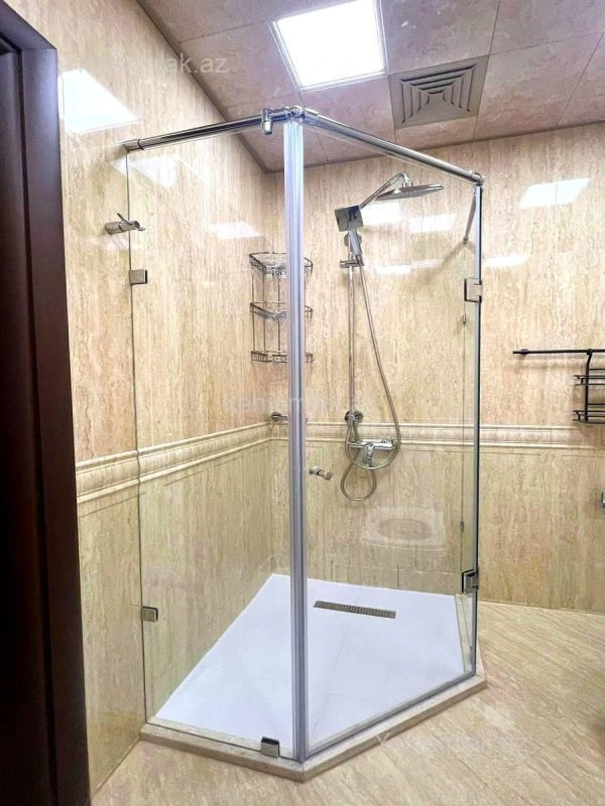 Satılır 2 otaqlı yeni tikili 70.5 m²