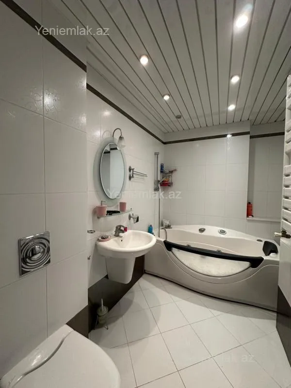 Satılır 5 otaqlı yeni tikili 320 m²