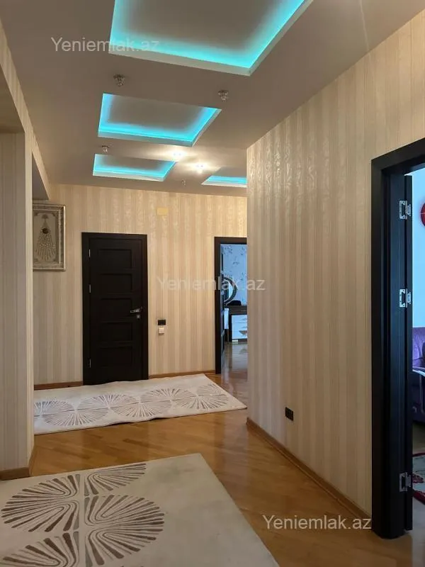 Satılır 5 otaqlı yeni tikili 320 m²