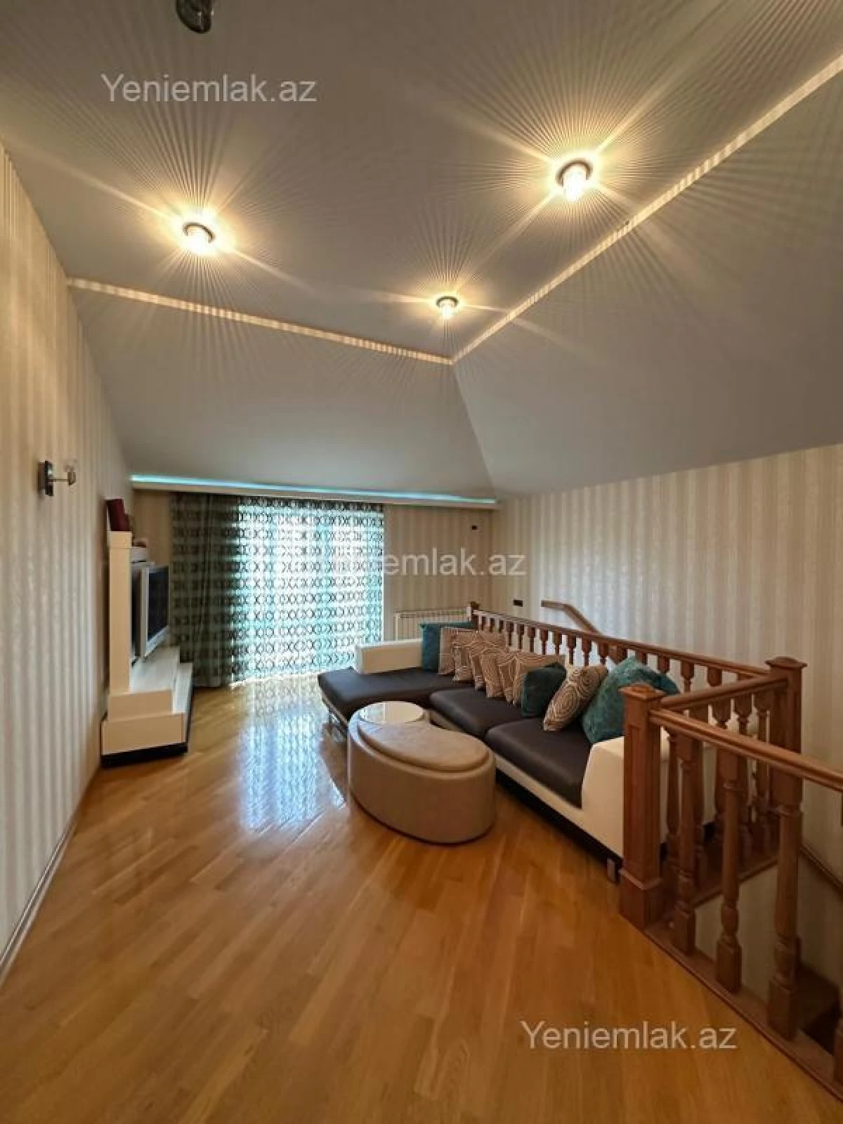 Satılır 5 otaqlı yeni tikili 320 m²