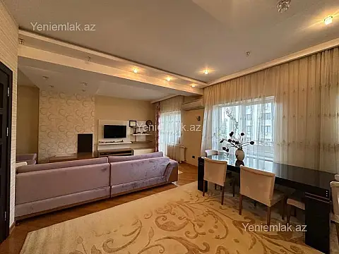 Satılır 5 otaqlı yeni tikili 320 m²