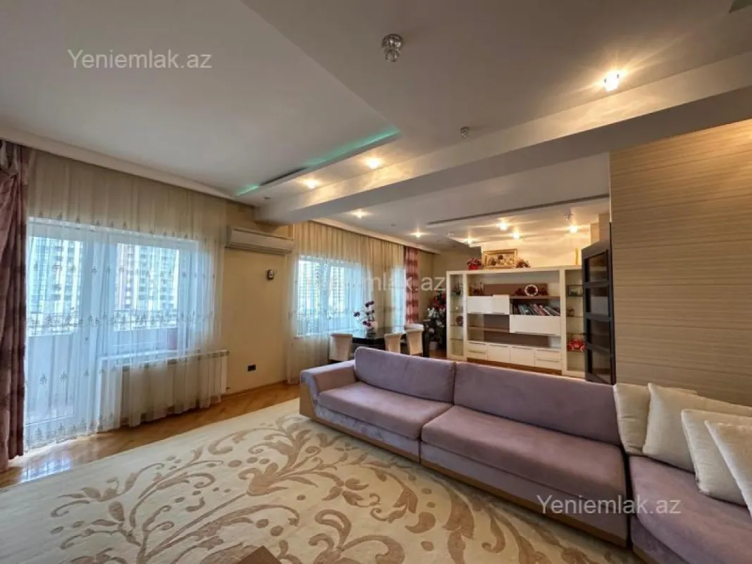 Satılır 5 otaqlı yeni tikili 320 m²