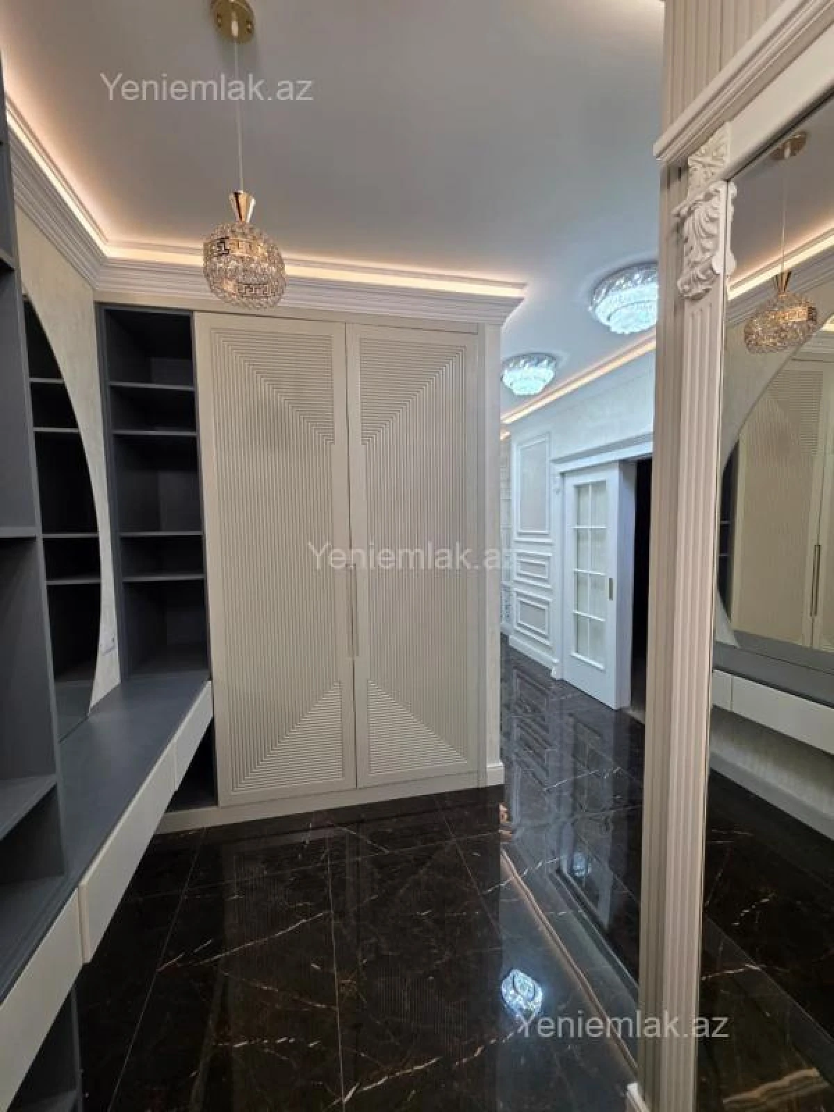 Satılır 3 otaqlı yeni tikili 120 m²