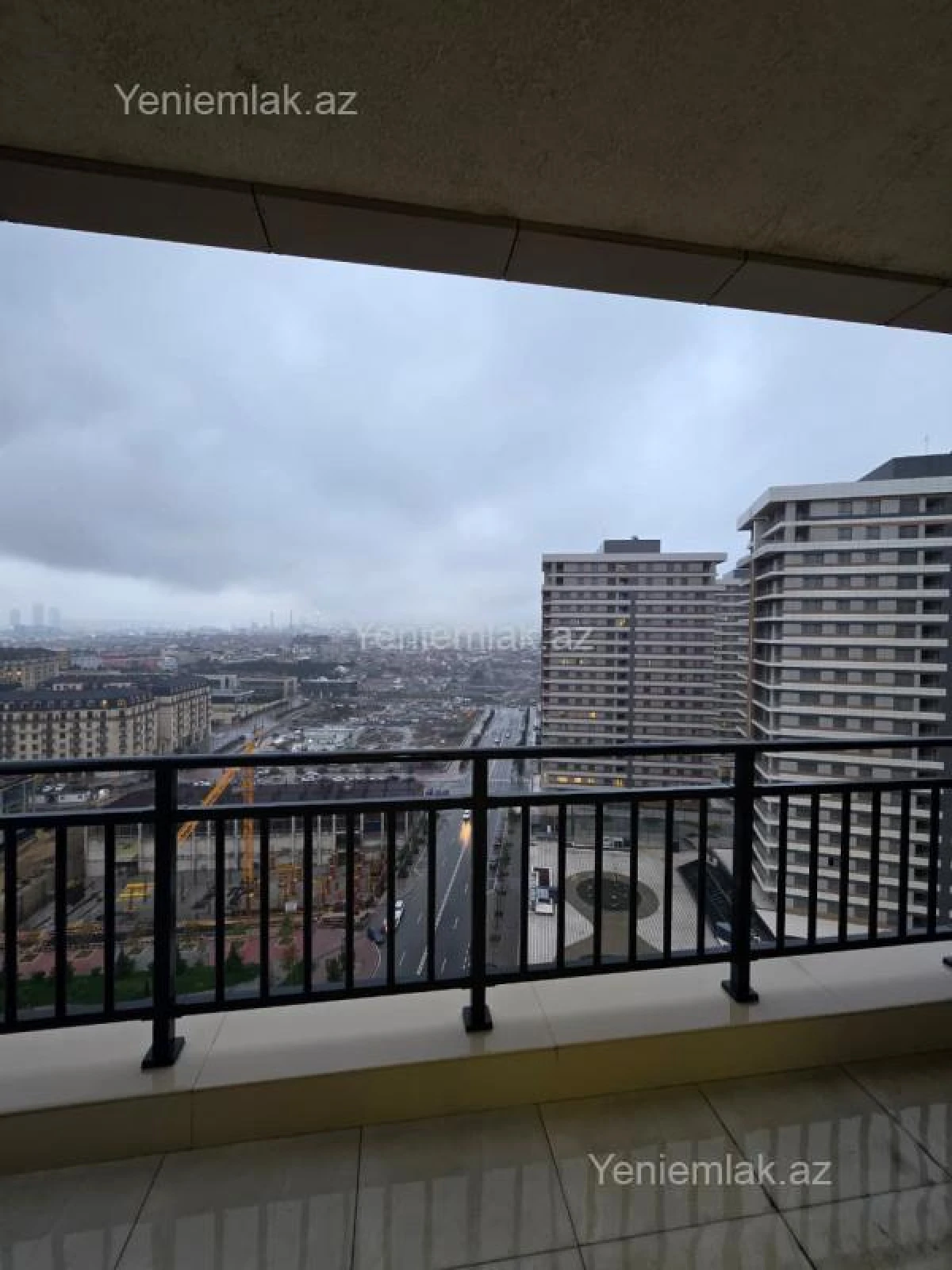 Satılır 3 otaqlı yeni tikili 120 m²