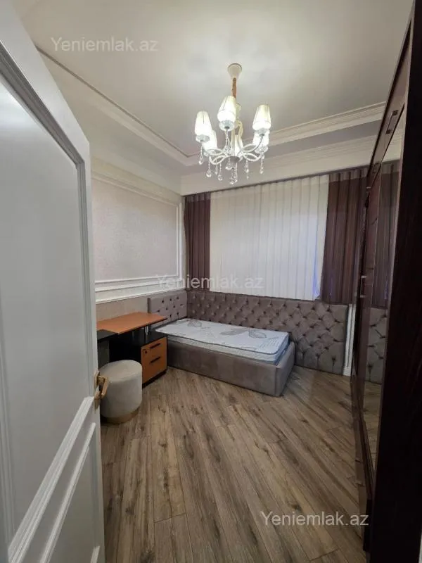 Satılır 3 otaqlı yeni tikili 120 m²