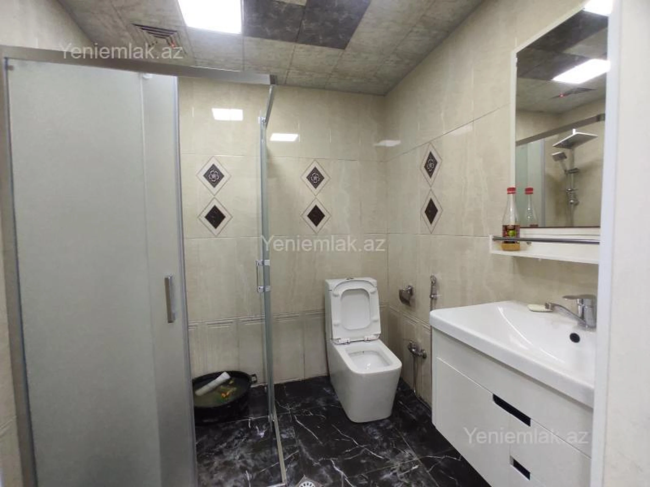 Satılır 2 otaqlı yeni tikili 65 m²