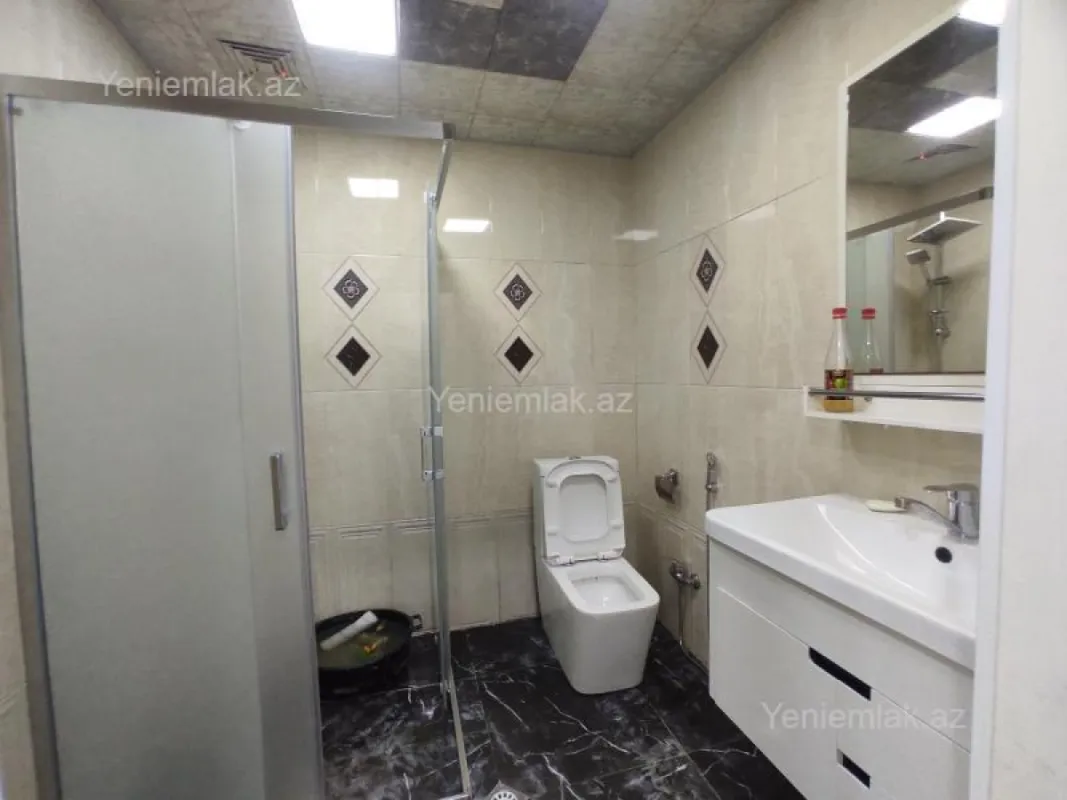 Satılır 2 otaqlı yeni tikili 65 m²