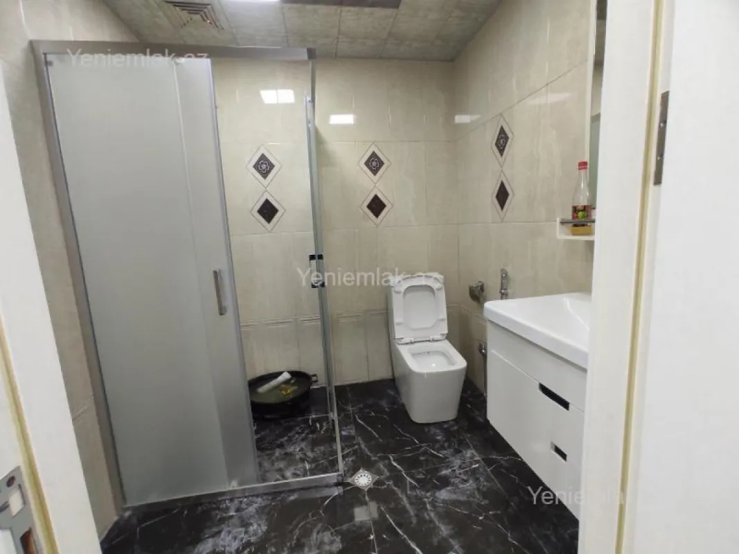 Satılır 2 otaqlı yeni tikili 65 m²
