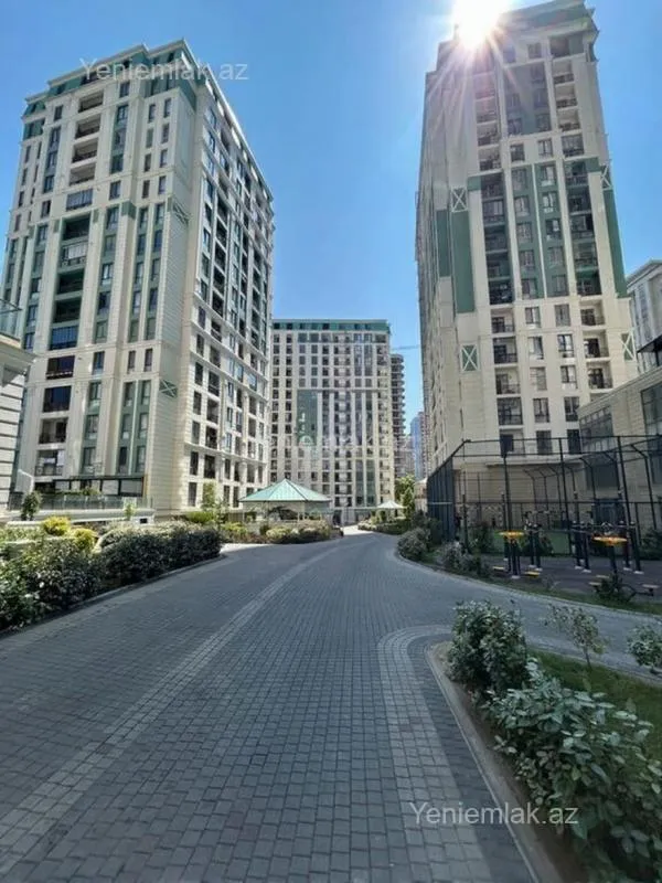 Satılır 3 otaqlı yeni tikili 143 m²