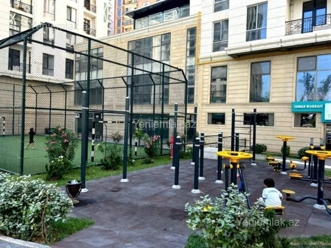 Satılır 3 otaqlı yeni tikili 143 m²